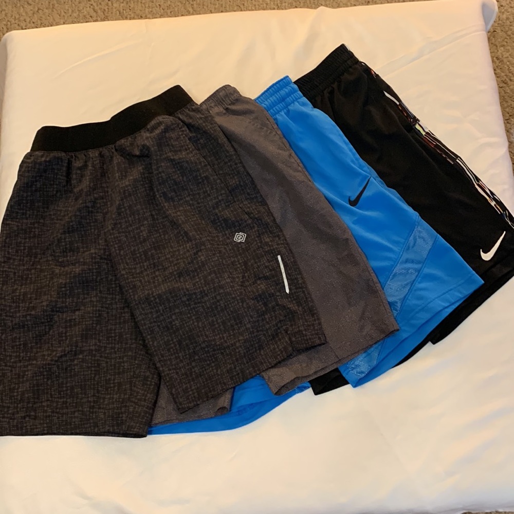 Lot Boy’s Athletic/Casual Shorts with pockets and elastic waistband.